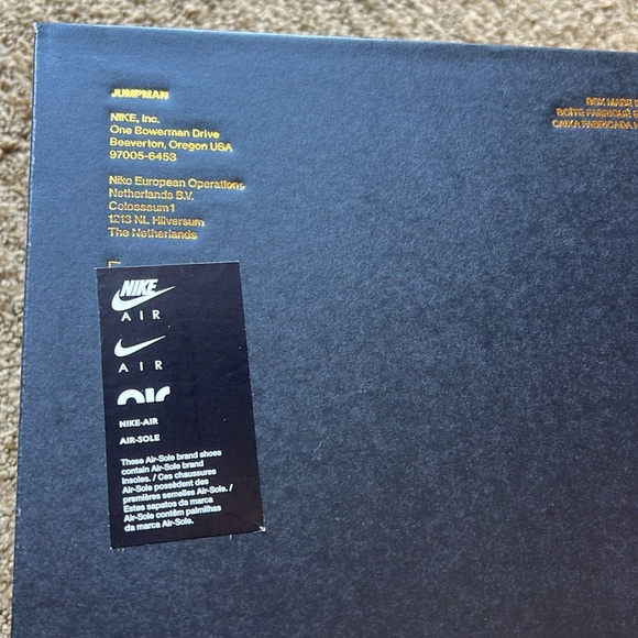 Nike Air Jordan 1 mid se (GS) - Picture 5 of 6